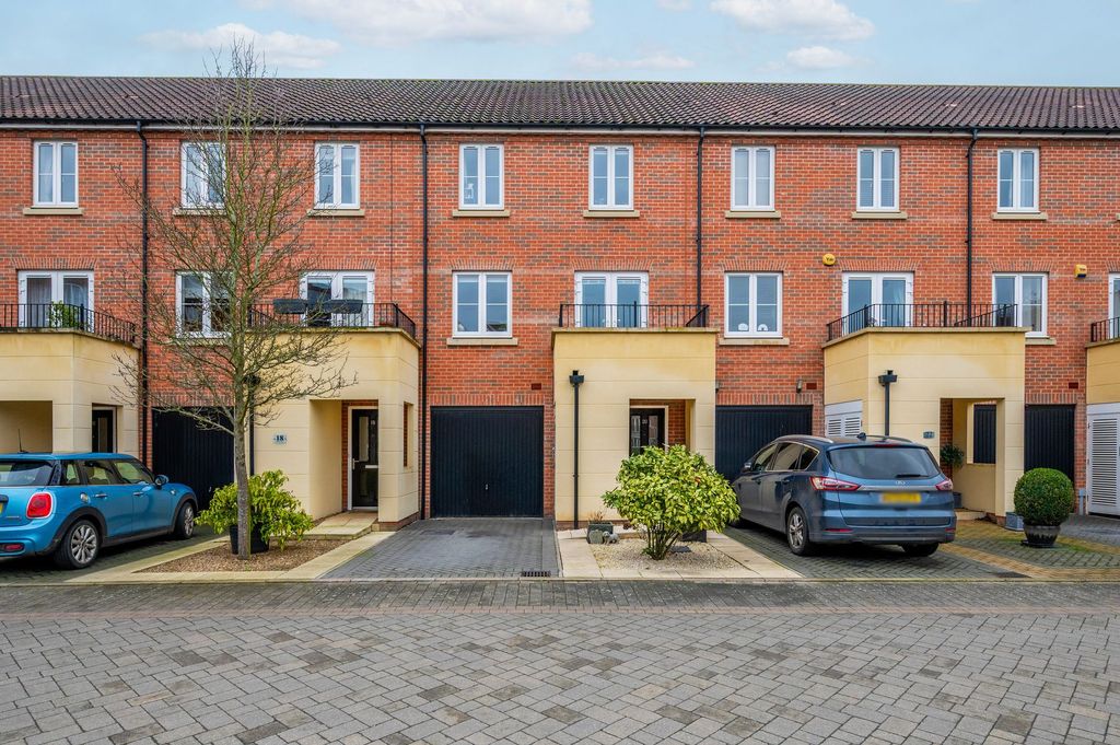 Property photo 1 of 20