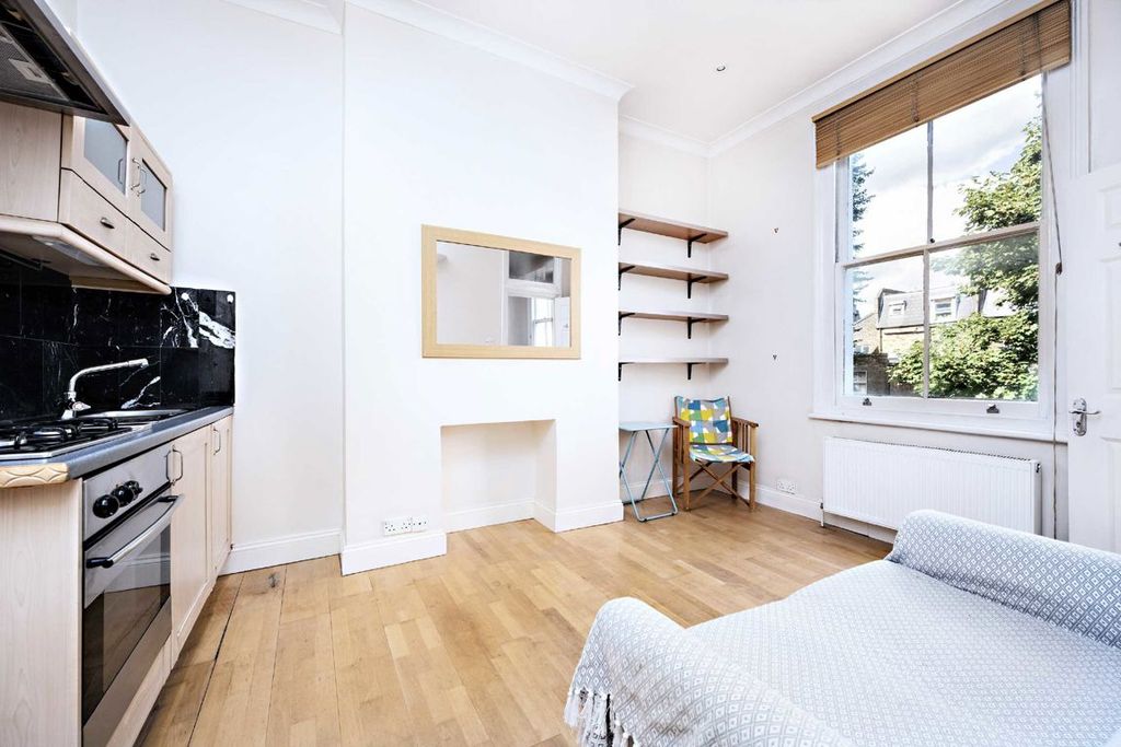 Property photo 2 of 5