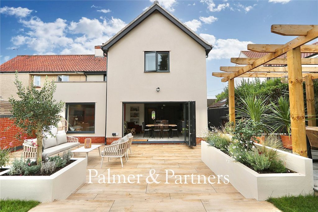 Property photo 2 of 31 Picture No. 06