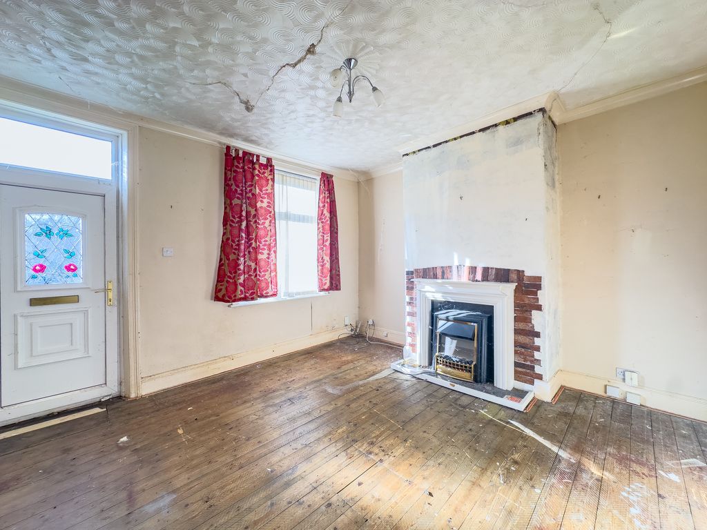 Property photo 2 of 14