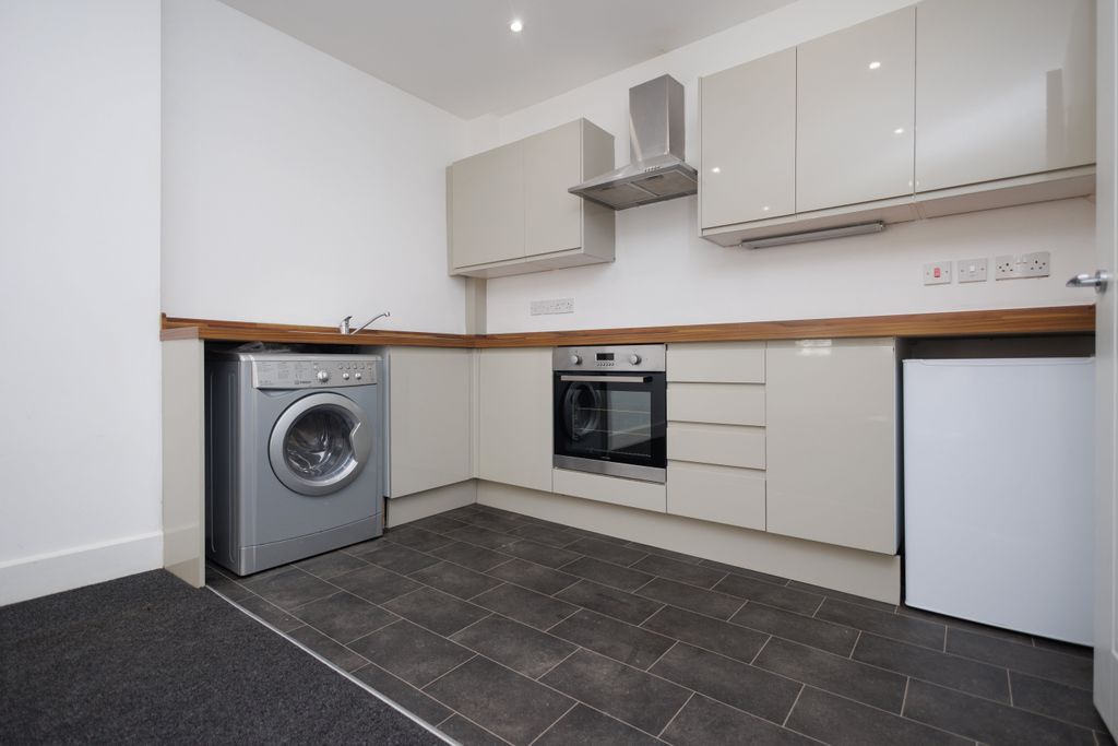 Property photo 2 of 6 _6M_6958