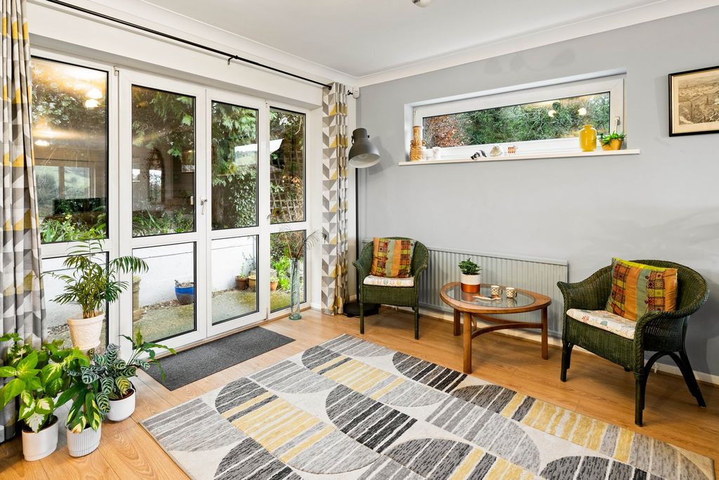 Property photo 3 of 21