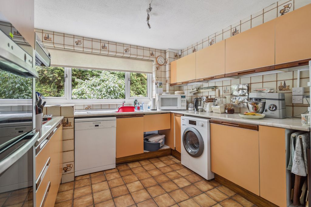 Property photo 3 of 9