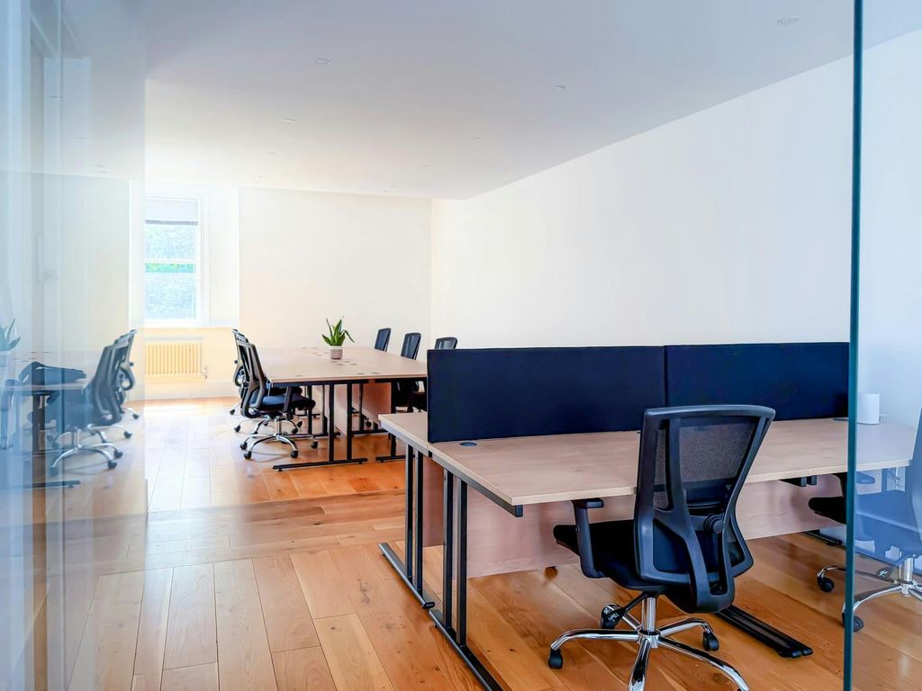 Property photo 1 of 10 Office