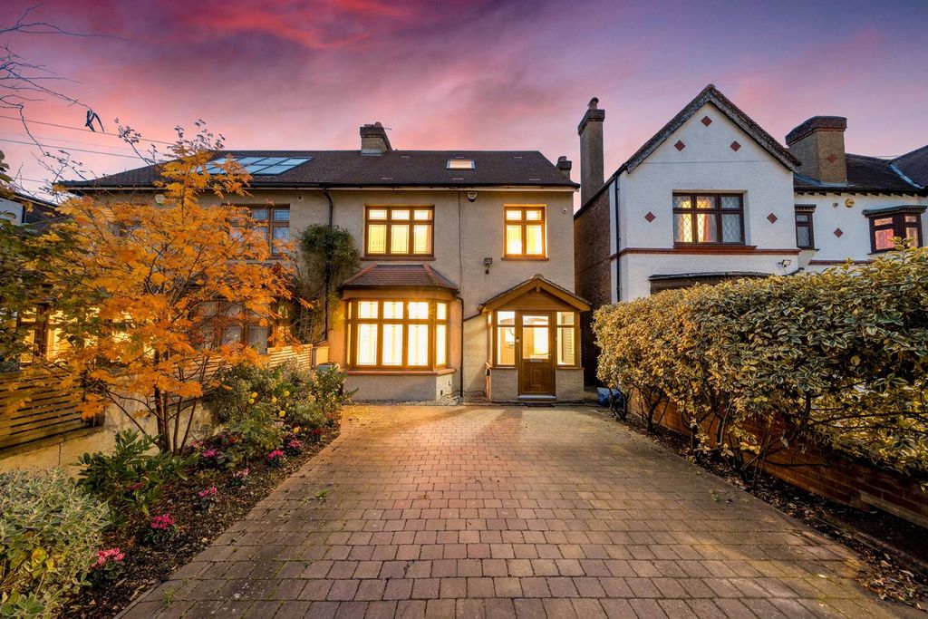 Property photo 1 of 30