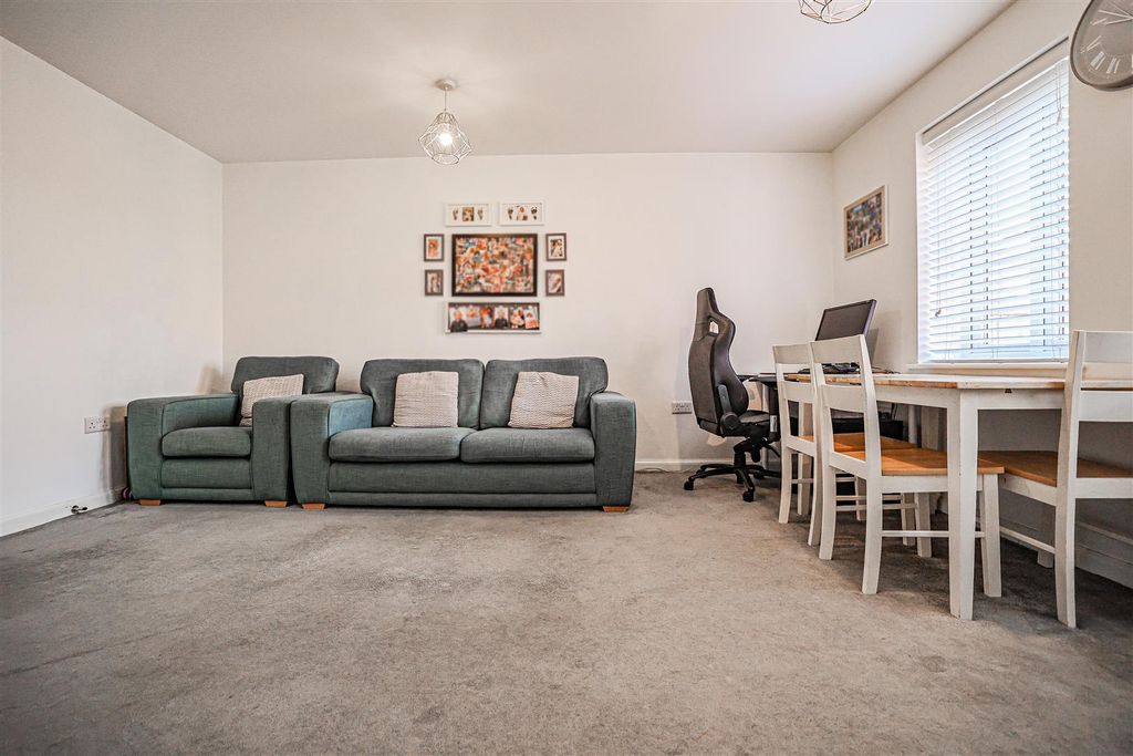 Property photo 3 of 15 980A8041-1.Jpg