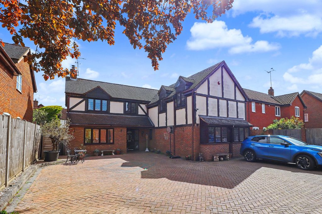 Property photo 1 of 35 Picture No. 29