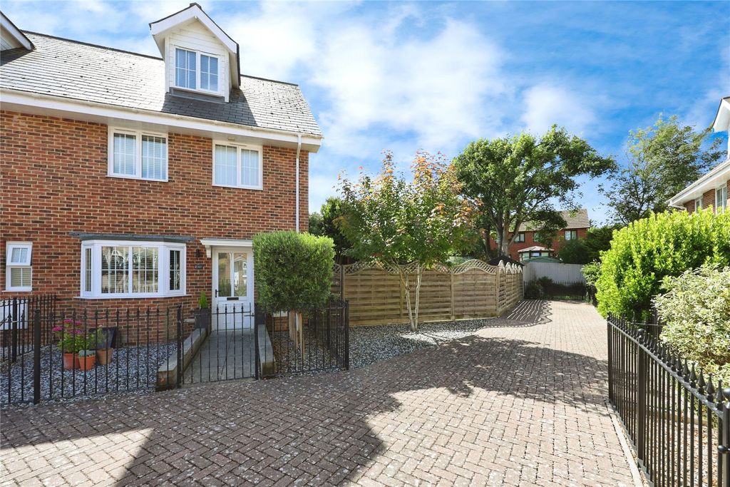 Property photo 1 of 20 Picture No. 22