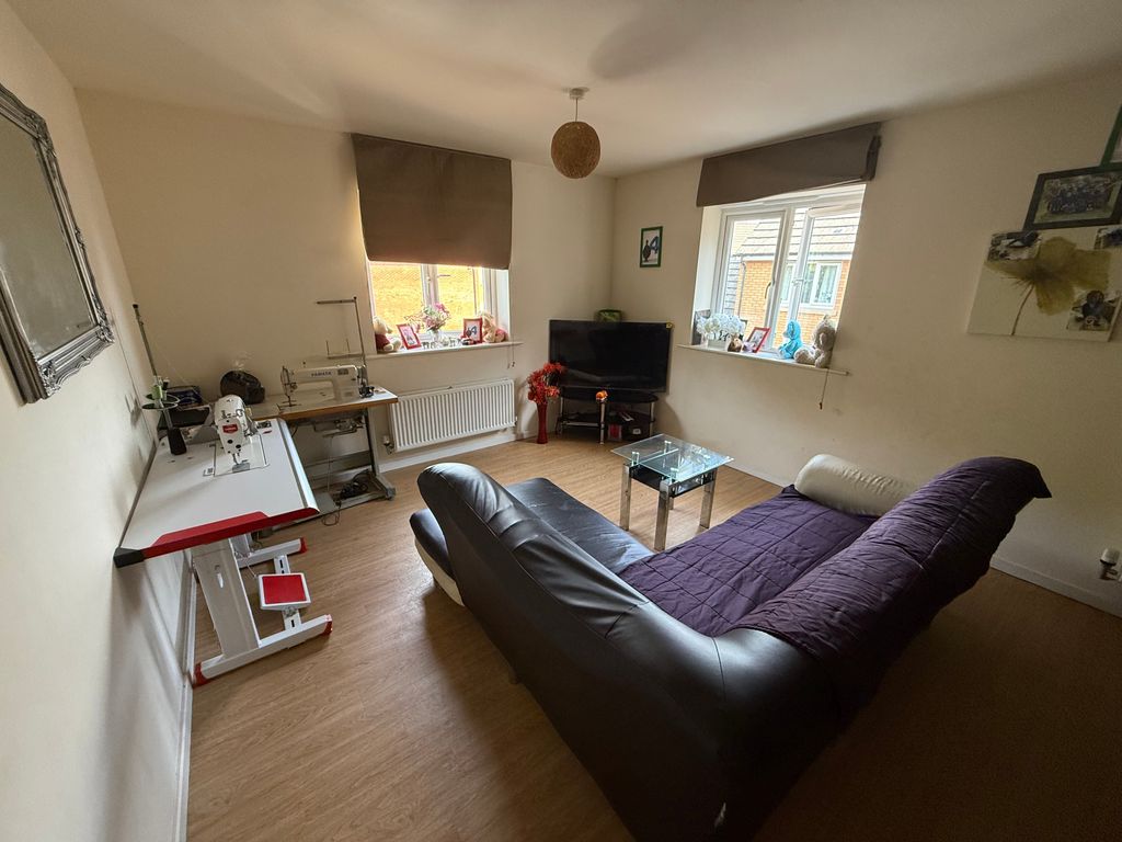 Property photo 2 of 6