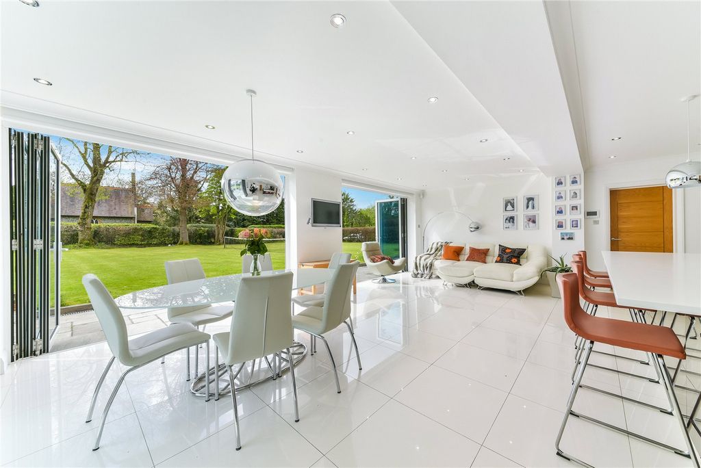 Property photo 2 of 29 Picture No. 62