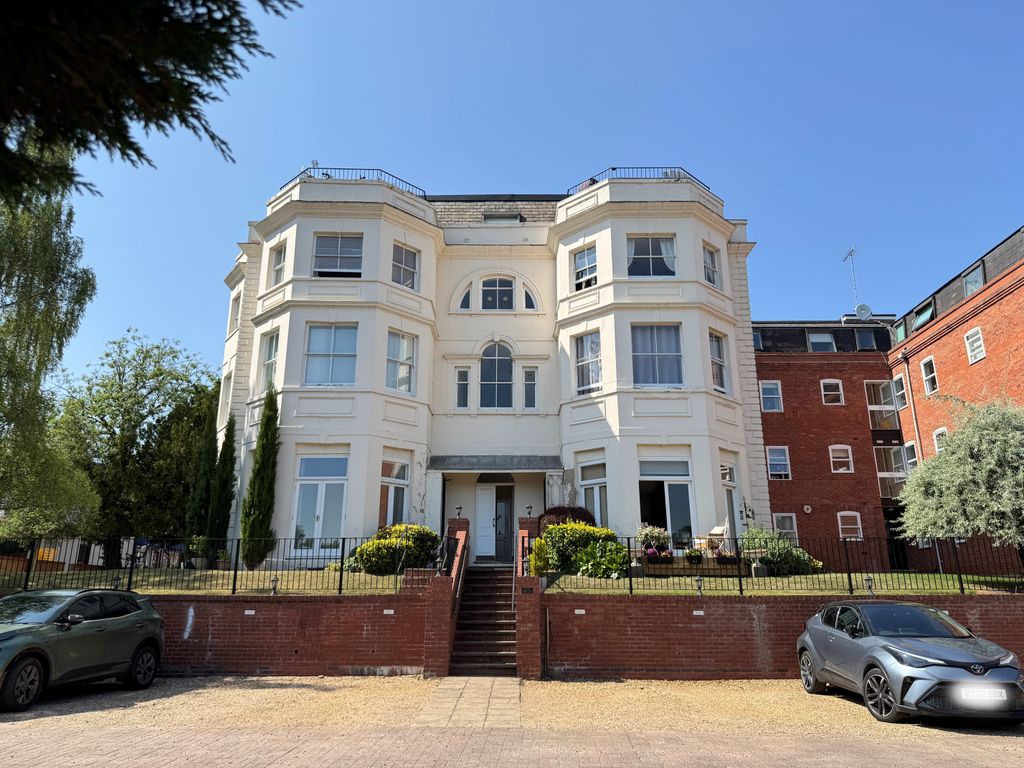 Property photo 1 of 13 7