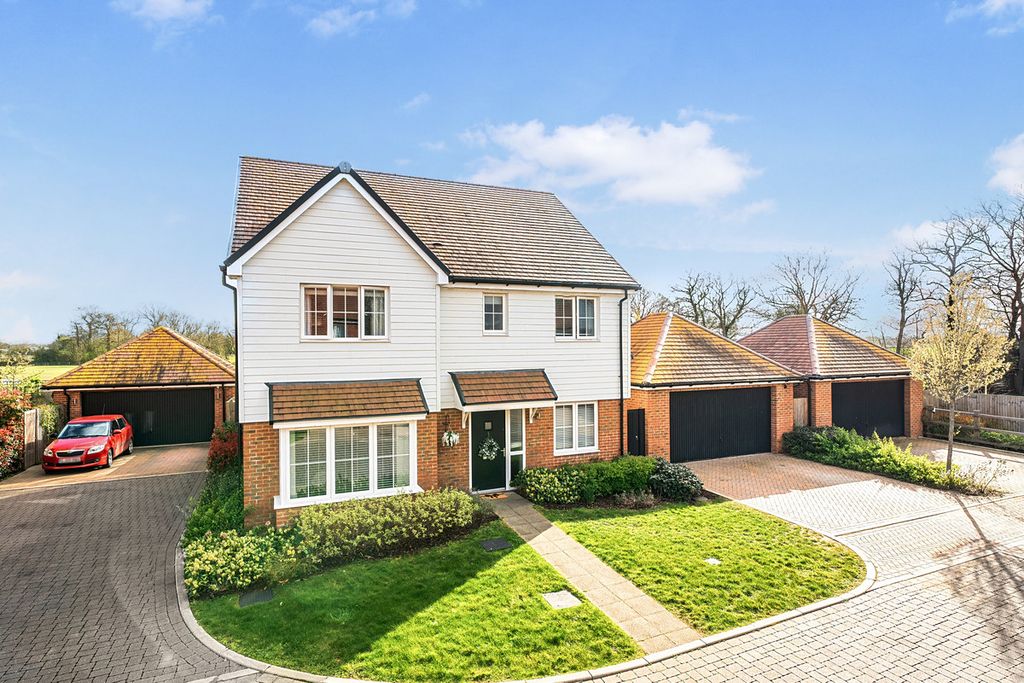 Property photo 1 of 18