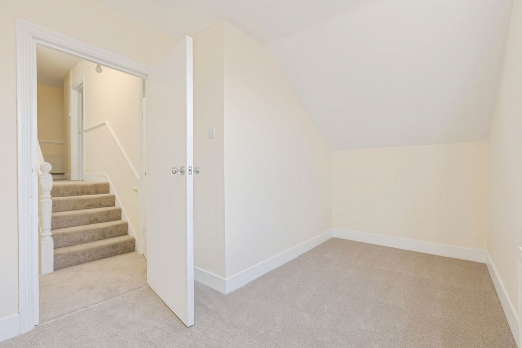Property photo 2 of 13 Photo