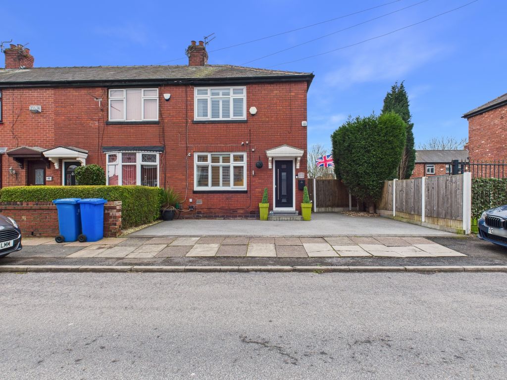 Property photo 1 of 26 Cam03729G0-Pr0233-Still043