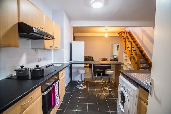 Property photo 3 of 14 417A_Ecclesall_Rd_Student_Properties_Kitchen2.Jpg