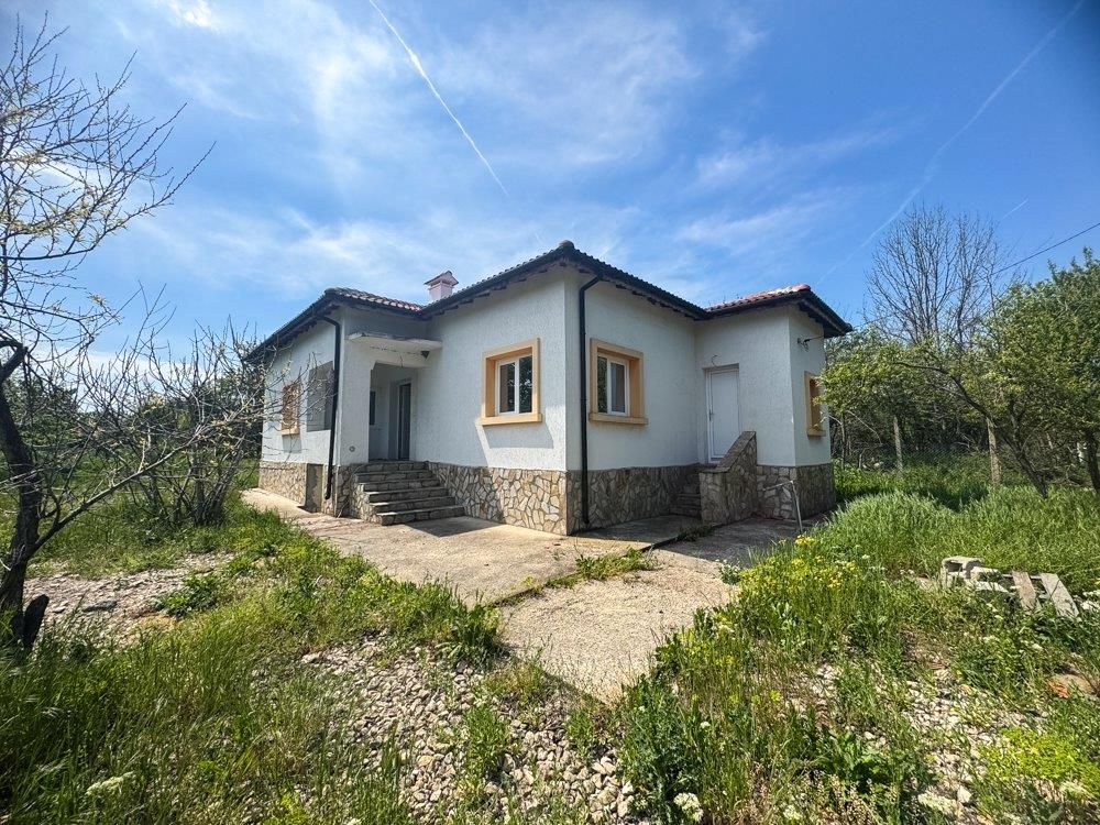Property photo 1 of 14
