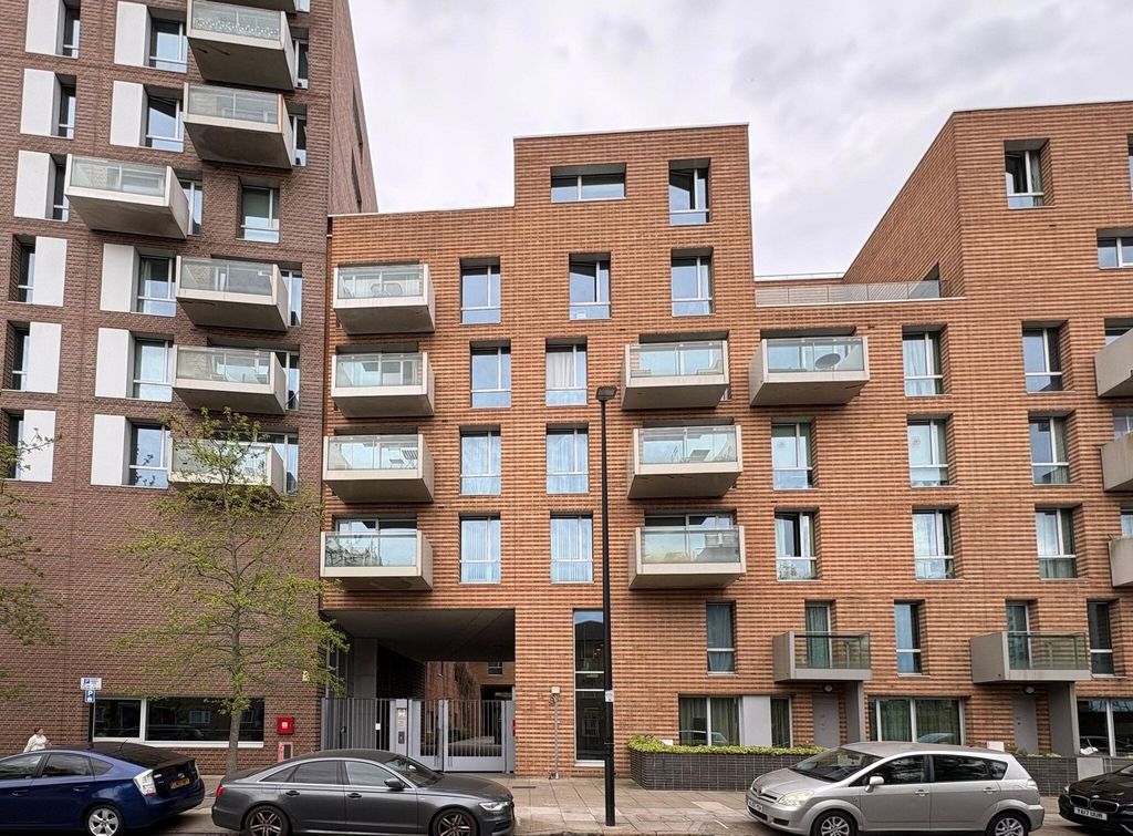 Property photo 1 of 3