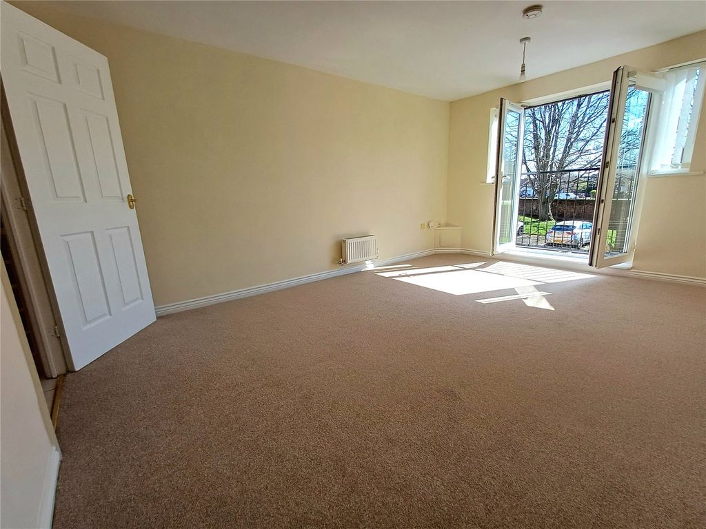 Property photo 2 of 12 Picture No. 02