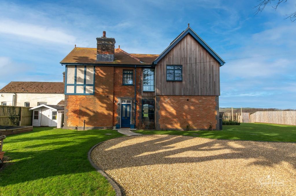 Property photo 1 of 57 Welcome To Station House
