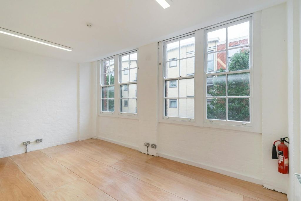 Property photo 3 of 5 5-Durham-Yard-Unit-10-E2-Bethnal-Green-London-Fields-Office-Studio-To-Let-Internal2-Dominion.London.Jpg