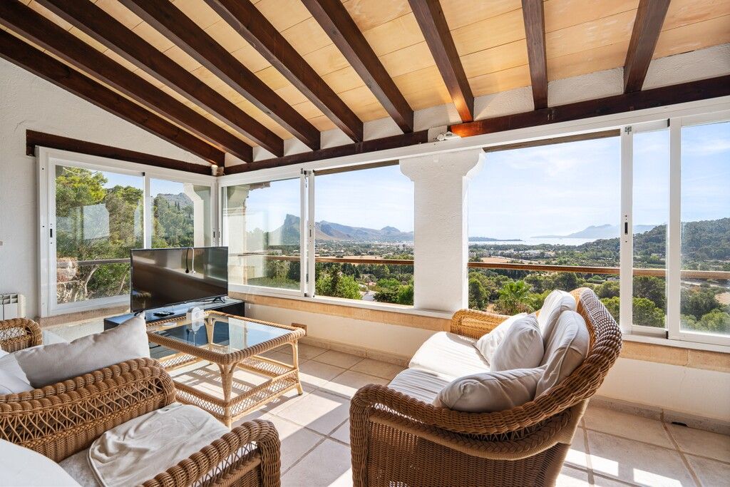 Property photo 3 of 20 Enclosed Terrace (2).Jpg