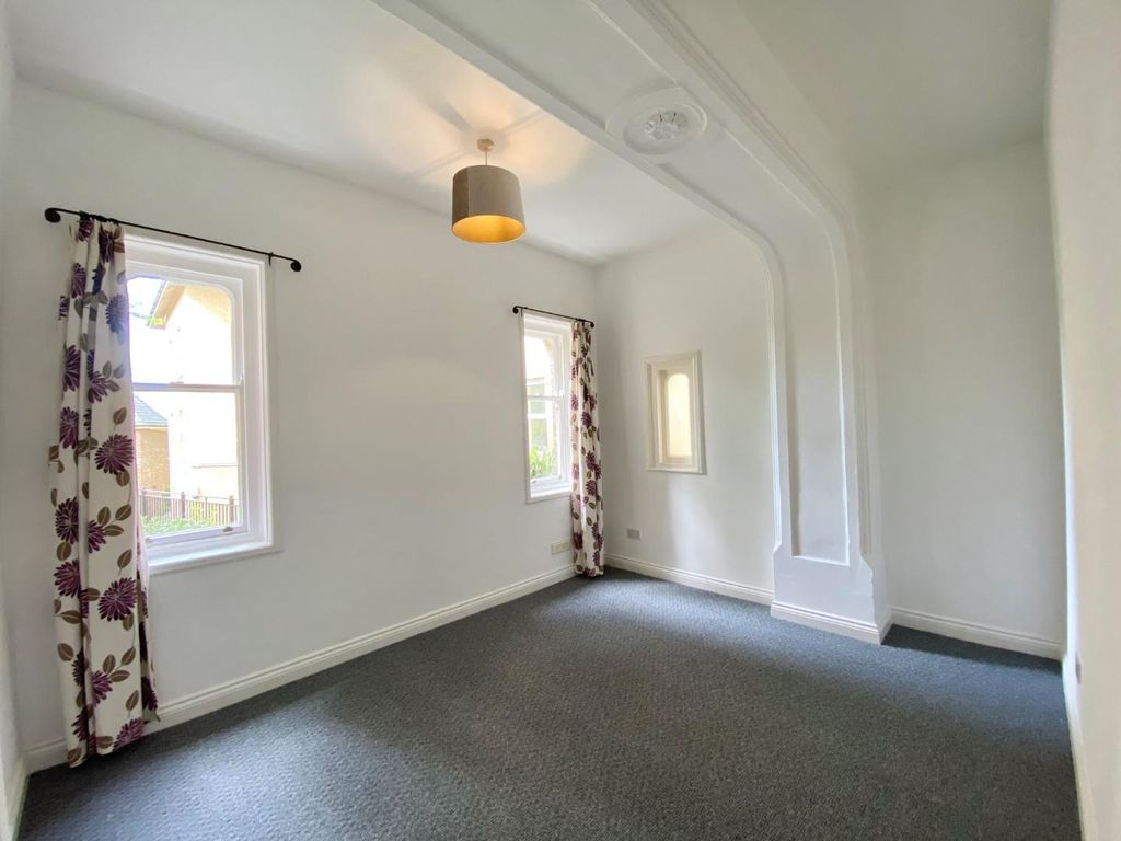 Property photo 3 of 14 3.Jpg