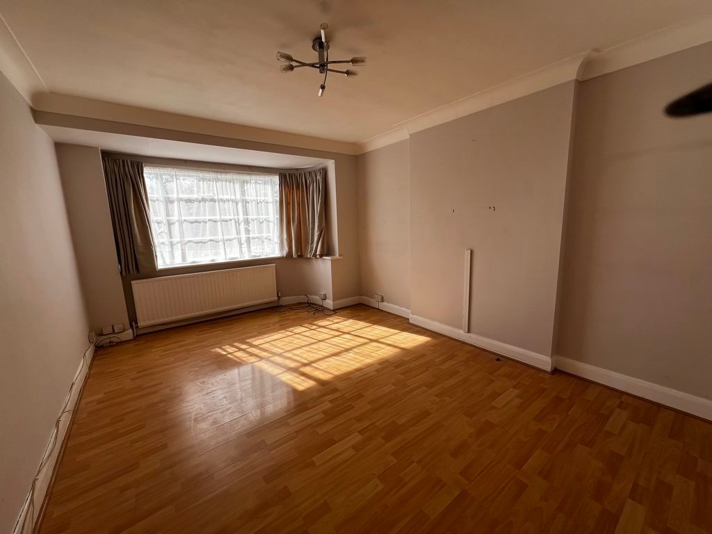Property photo 1 of 13 Photo 7