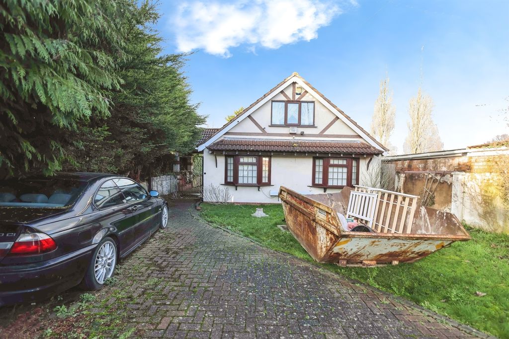 Property photo 2 of 16