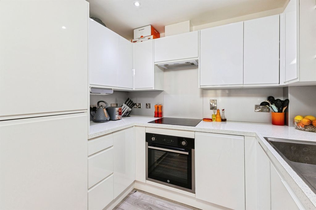 Property photo 3 of 16