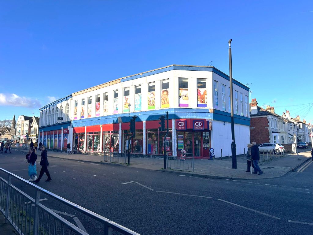 Property photo 2 of 7