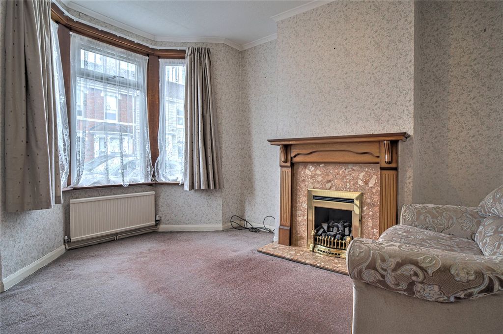 Property photo 3 of 10 Picture No. 03
