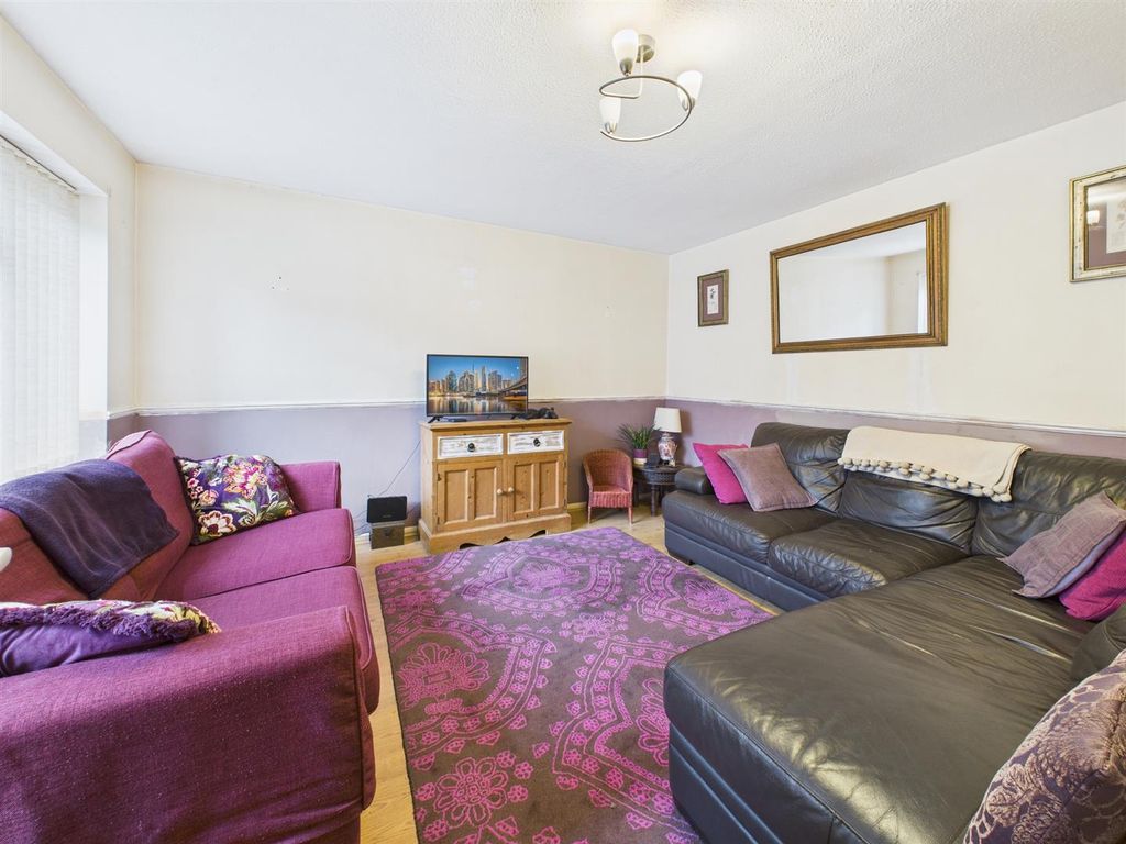 Property photo 3 of 9 Cam05510G0-Pr0104-Still001.Jpg