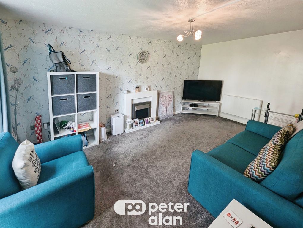 Property photo 3 of 10 Image