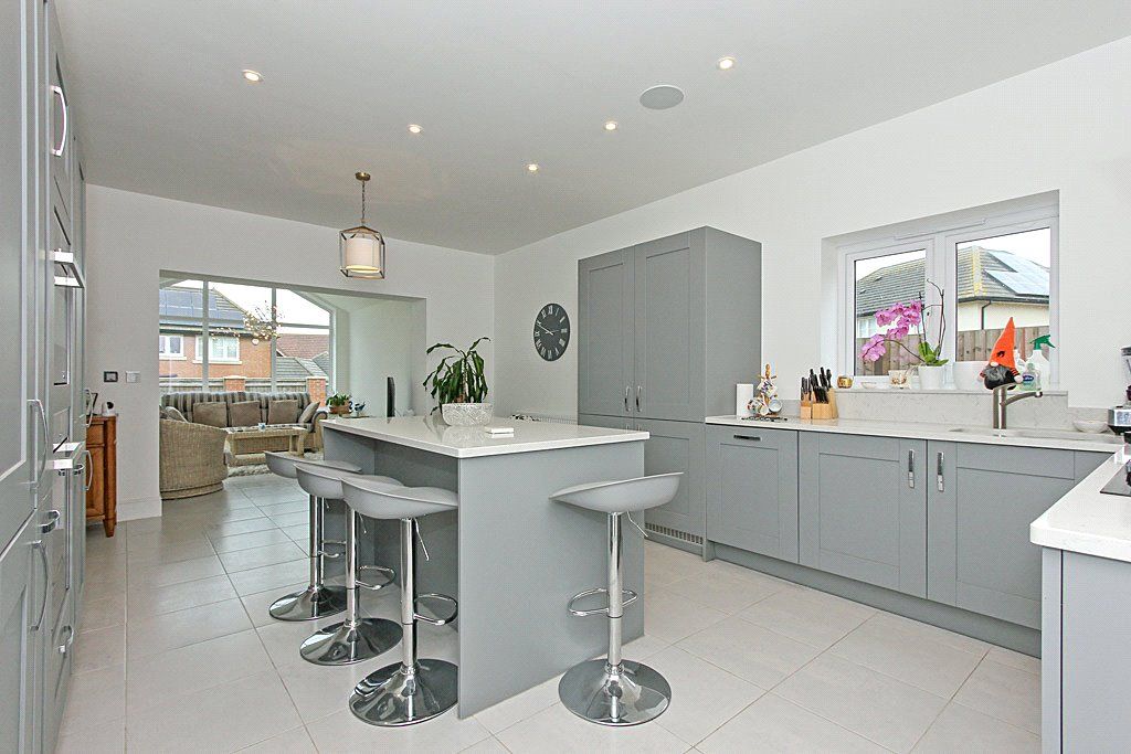 Property photo 3 of 31 Picture No. 25
