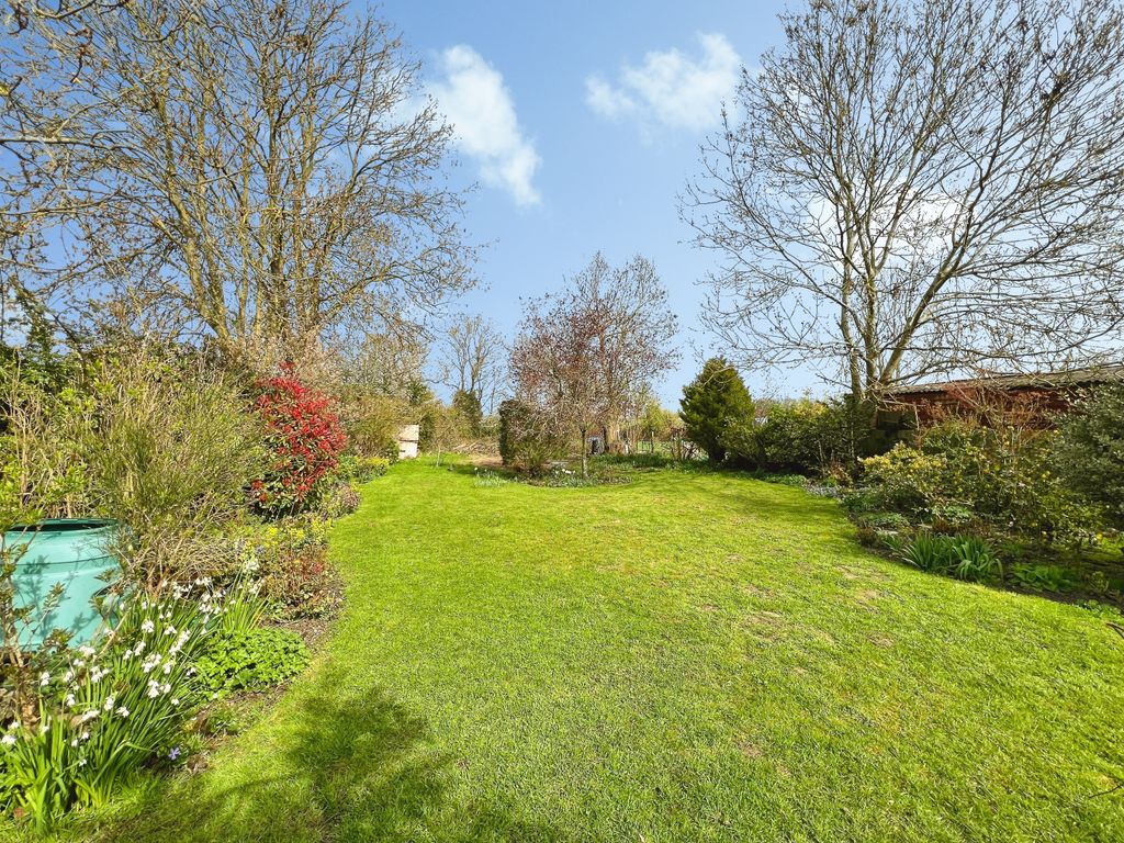 Property photo 3 of 21