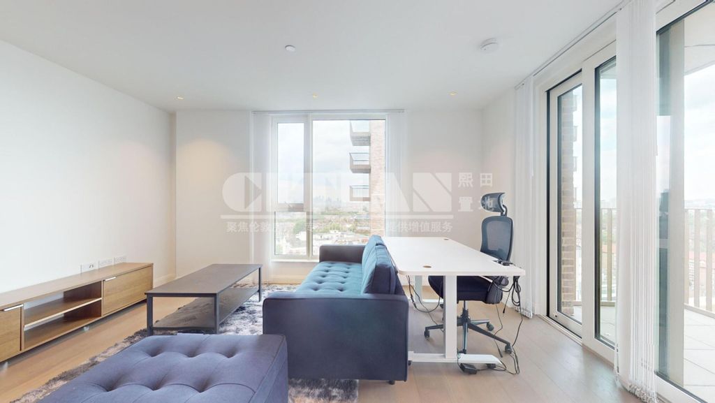 Property photo 2 of 23