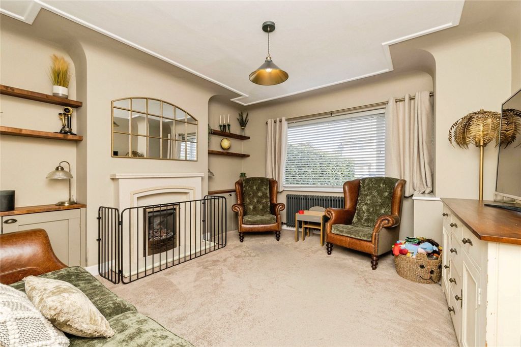 Property photo 3 of 21 Picture No. 18