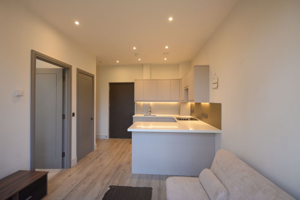 Property photo 2 of 8