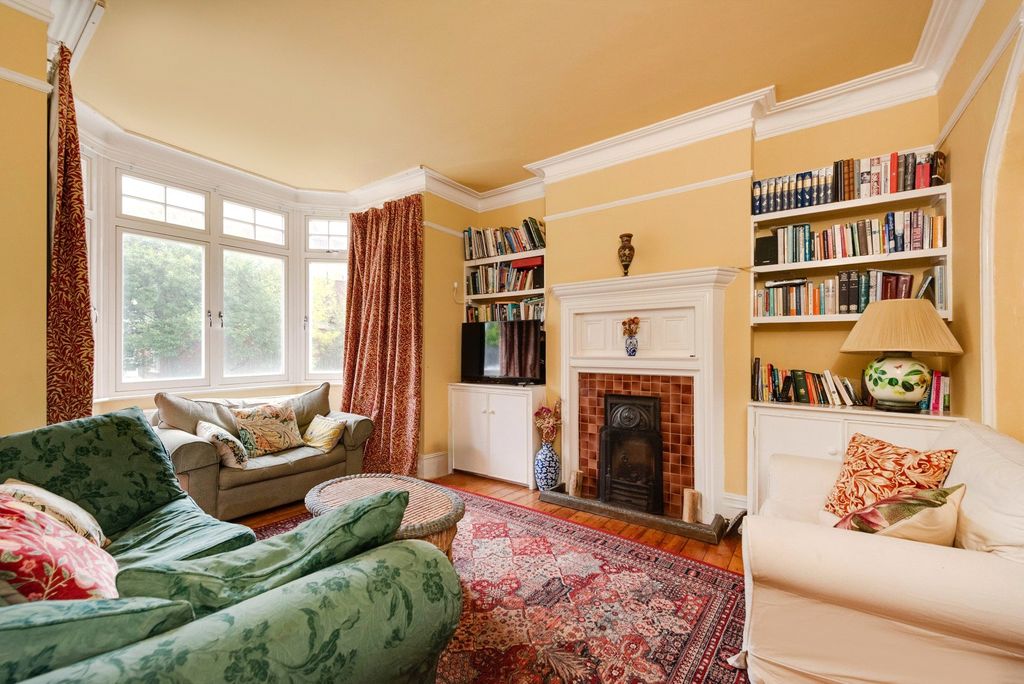 Property photo 3 of 11 Picture No. 02