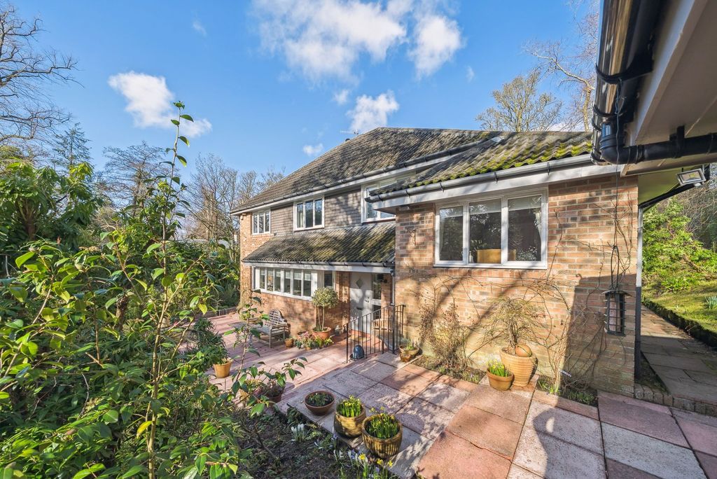 Property photo 1 of 39