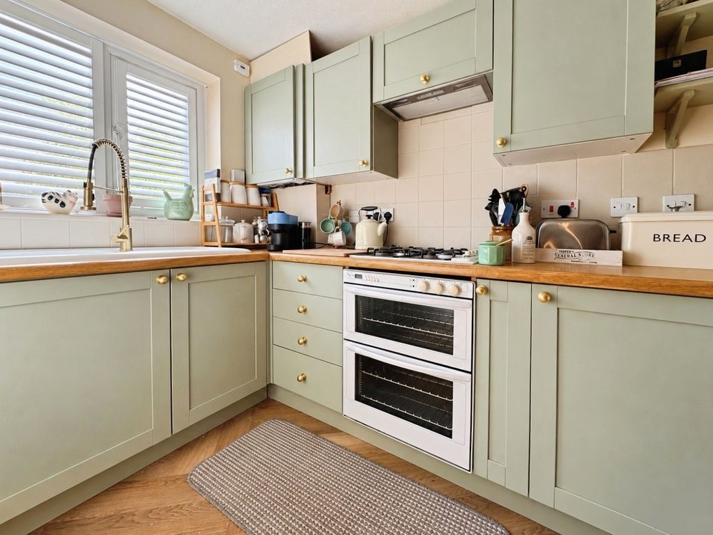 Property photo 3 of 13 Pbox-Img.Png
