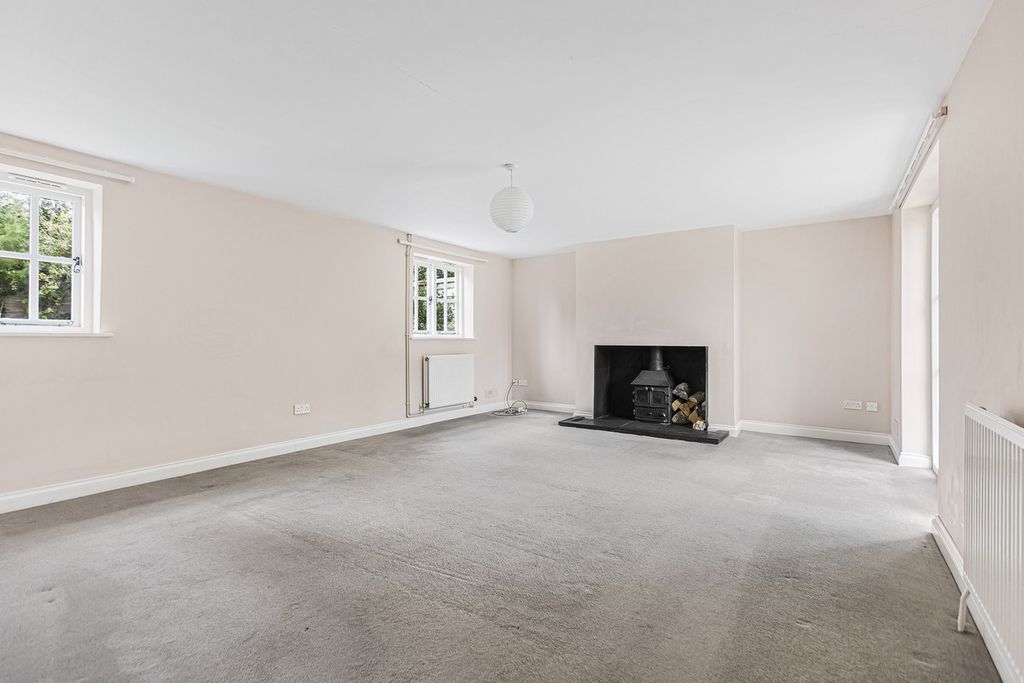 Property photo 3 of 30