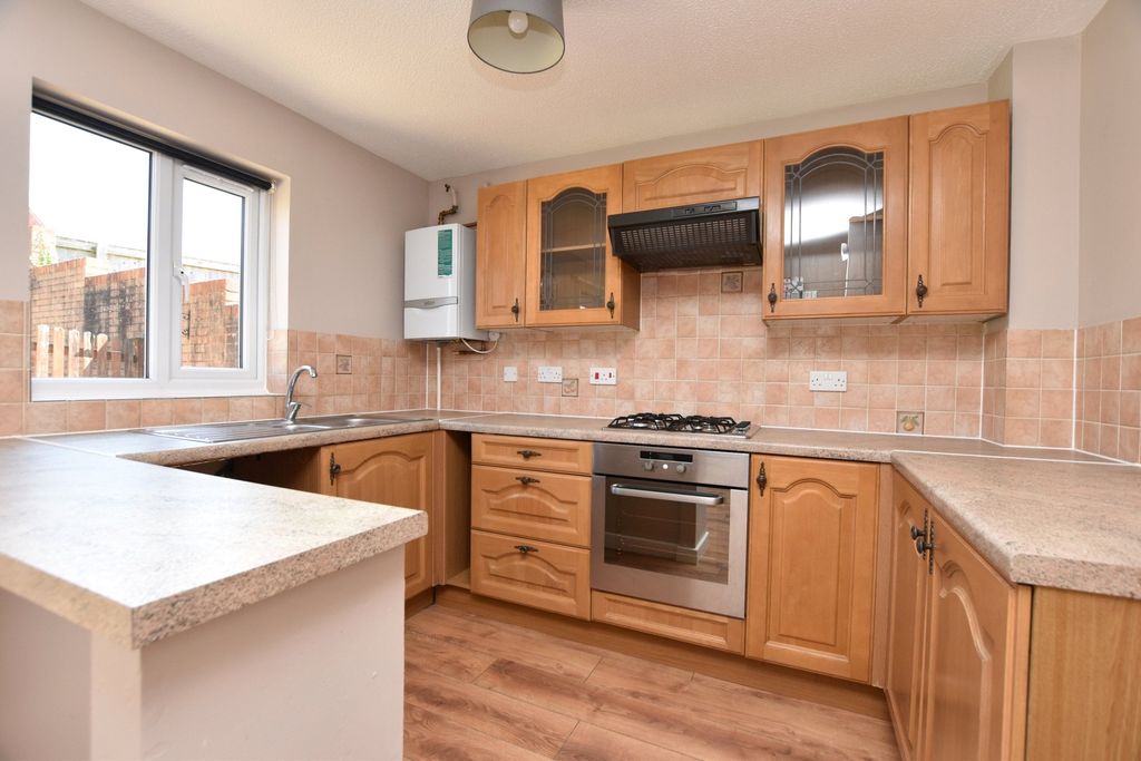 Property photo 3 of 16 Kitchen/Diner