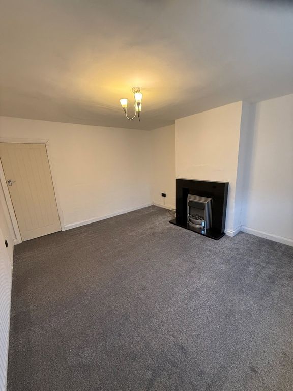 Property photo 3 of 31