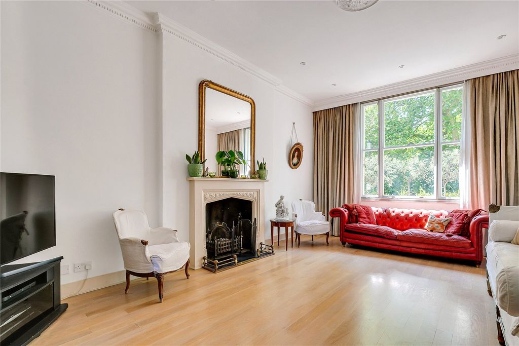 Property photo 2 of 18 Reception Room