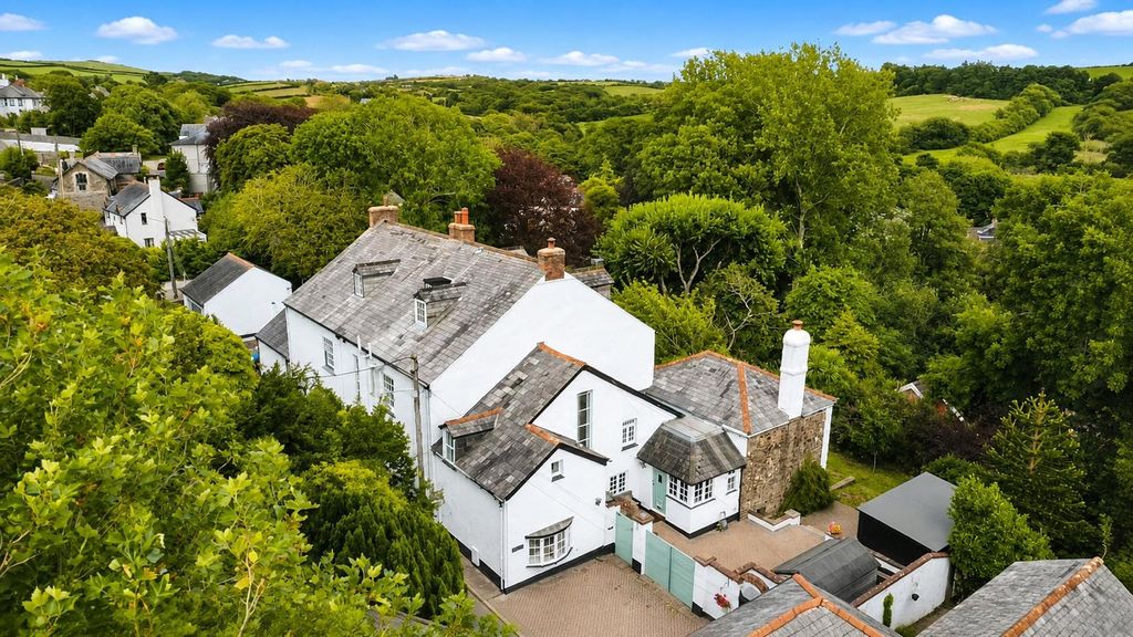 Property photo 1 of 39 Aerial