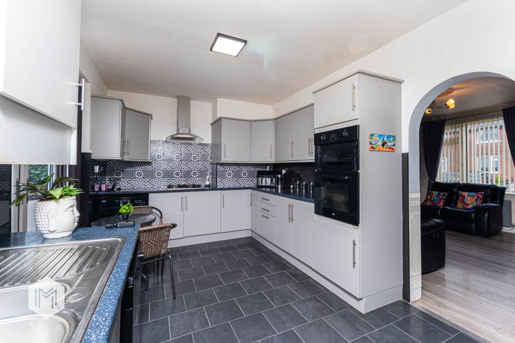 Property photo 3 of 14 Picture No. 14