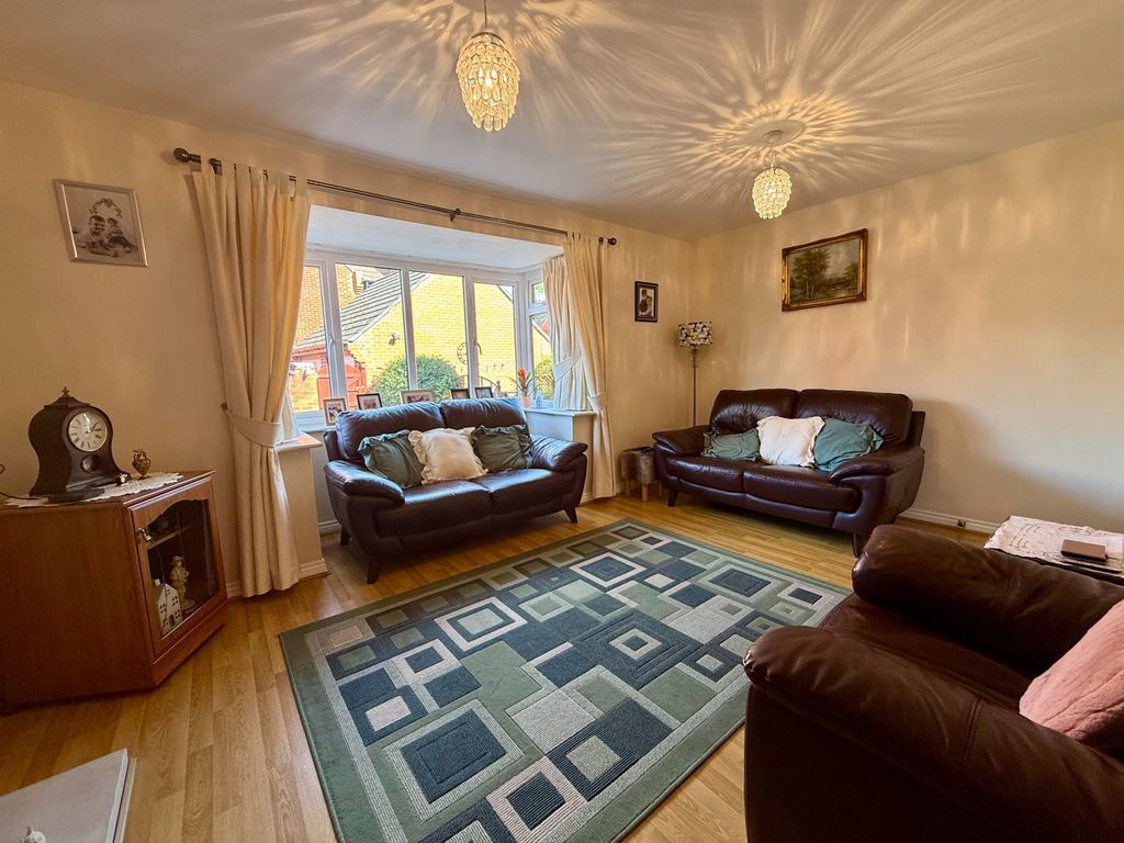 Property photo 2 of 22