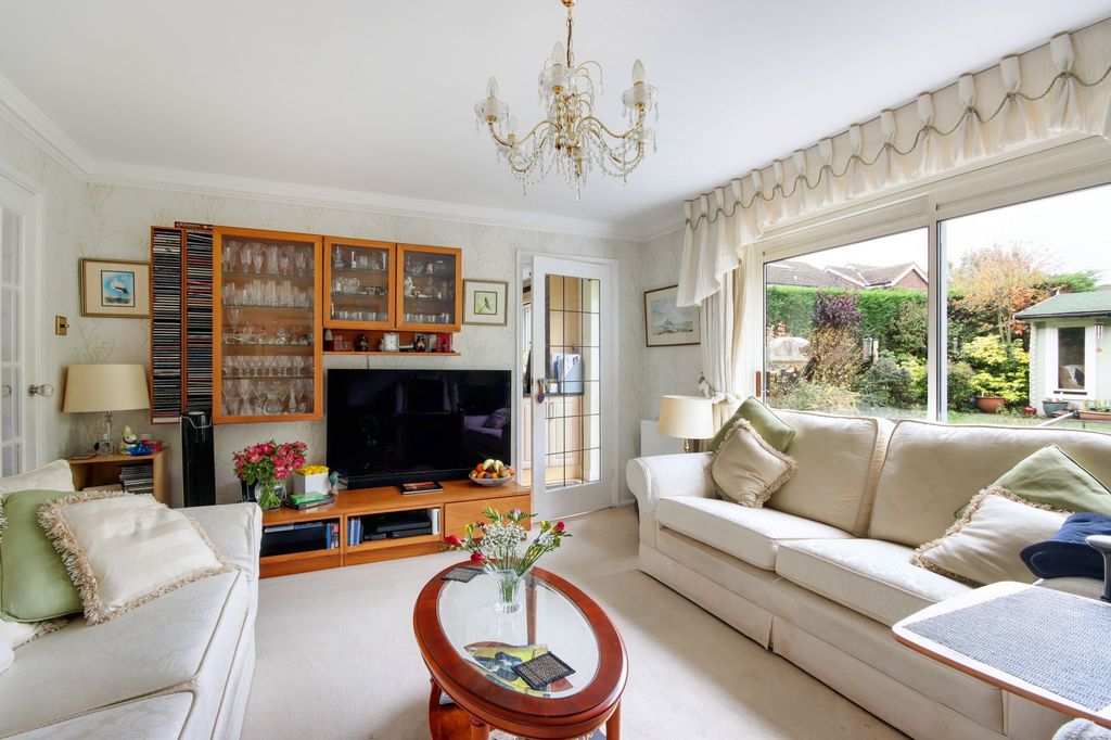 Property photo 3 of 19