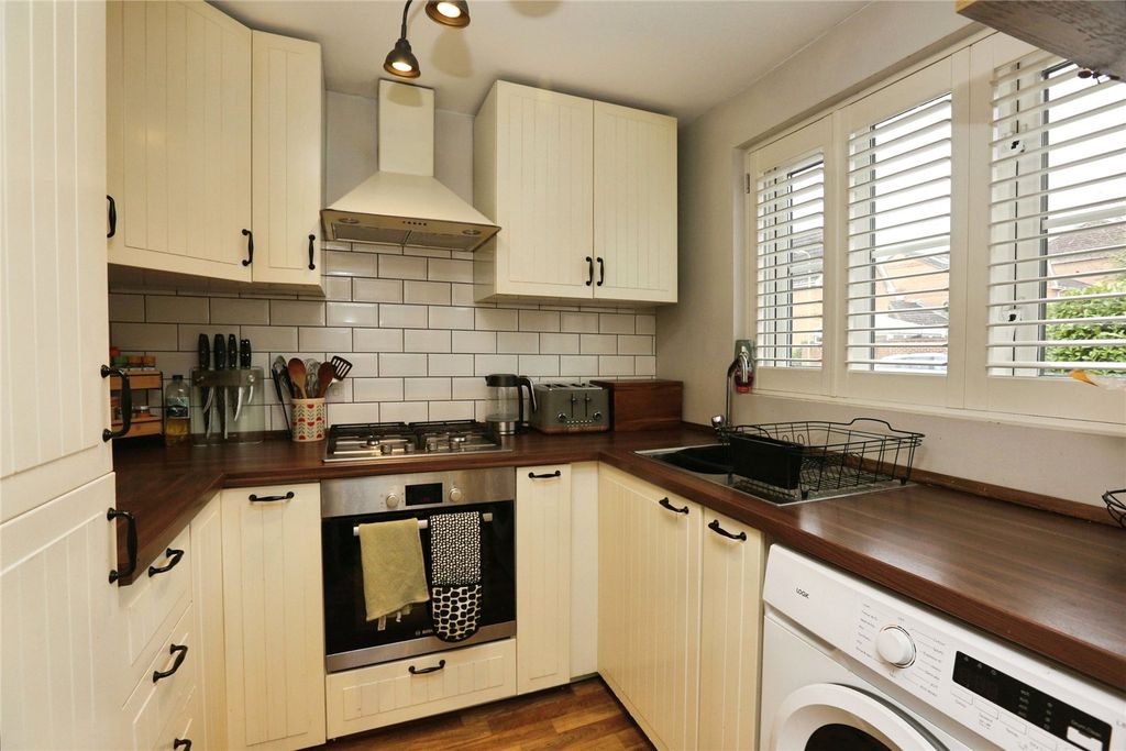 Property photo 2 of 16 Picture No. 08